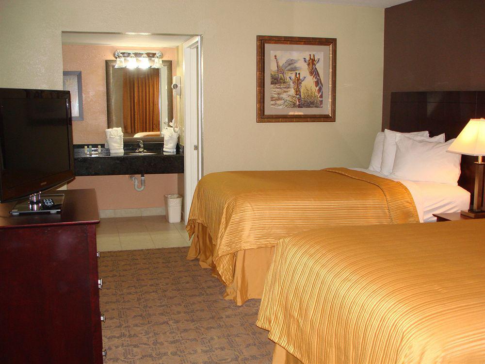 Quality Inn & Suites By The Parks Orlando Extérieur photo